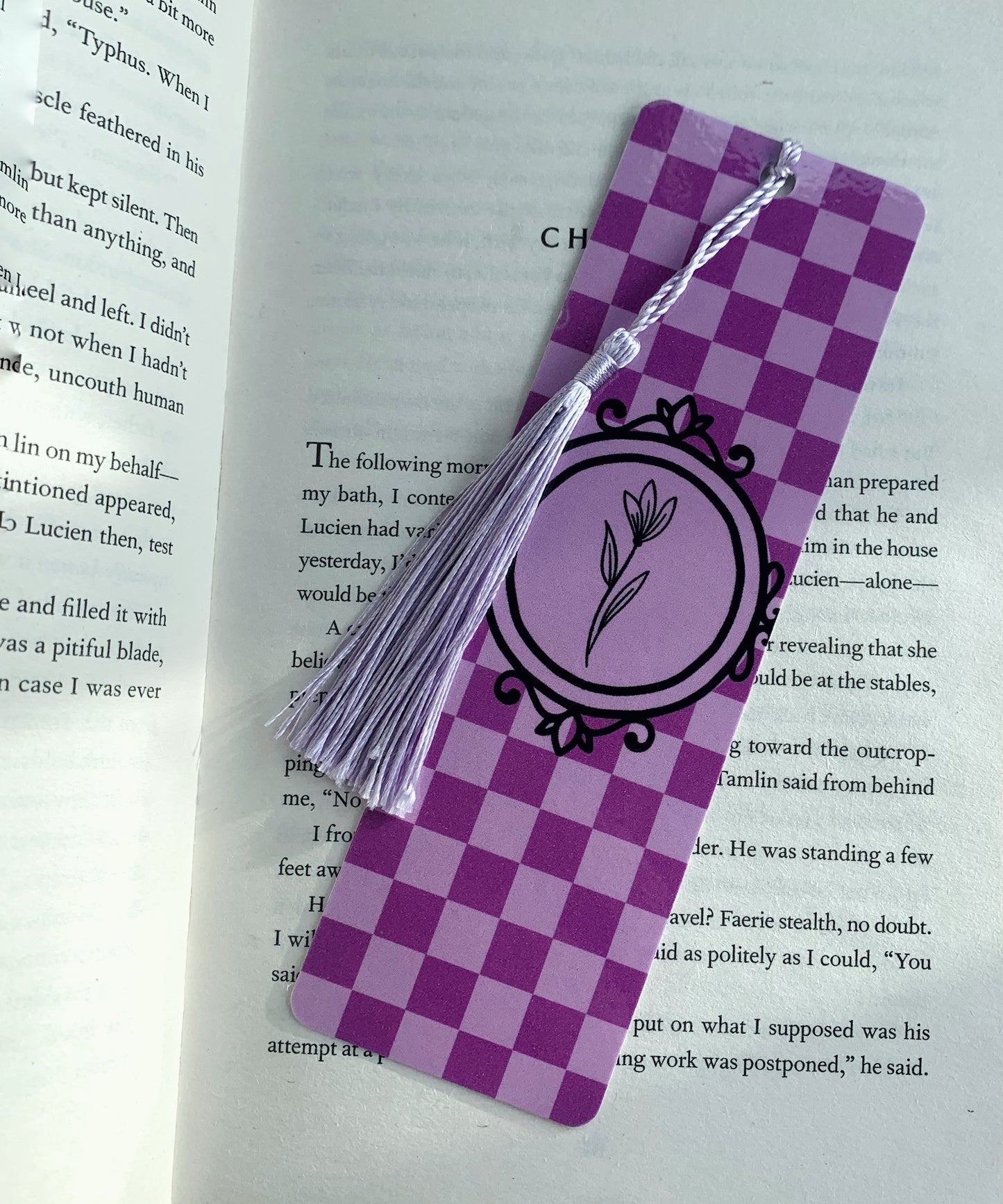 Purple checkered flower frame bookmark