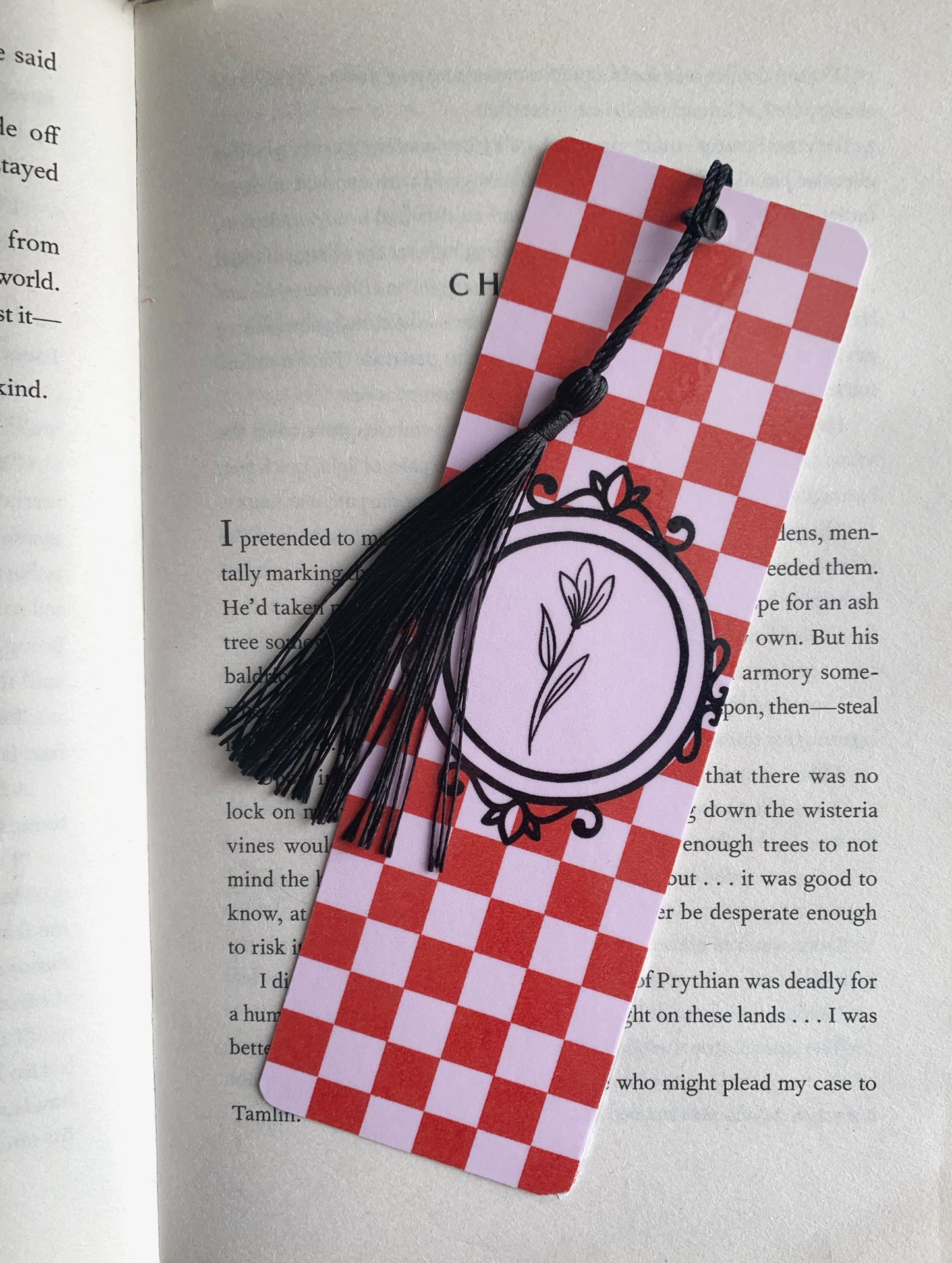 Purple checkered flower frame bookmark