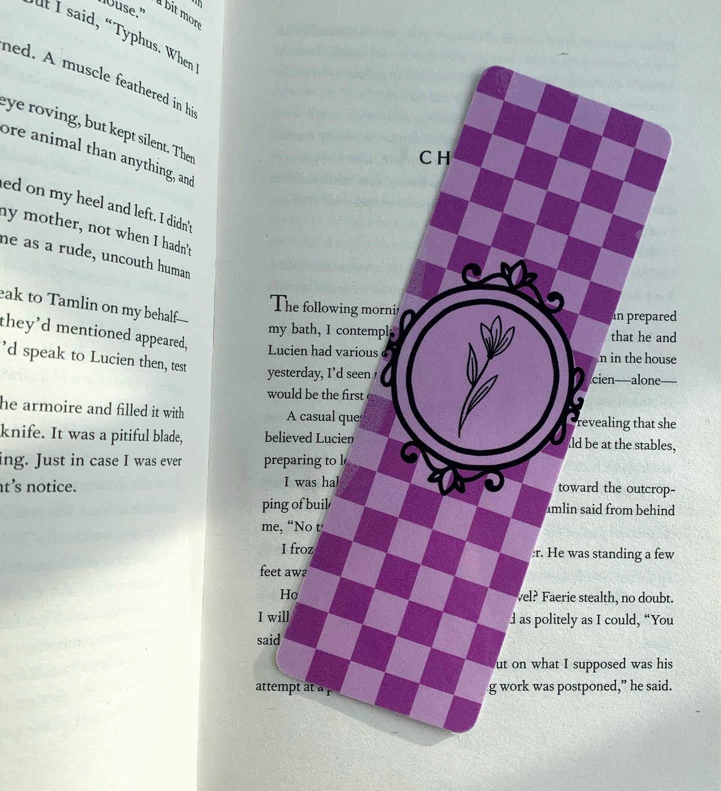 Purple checkered flower frame bookmark