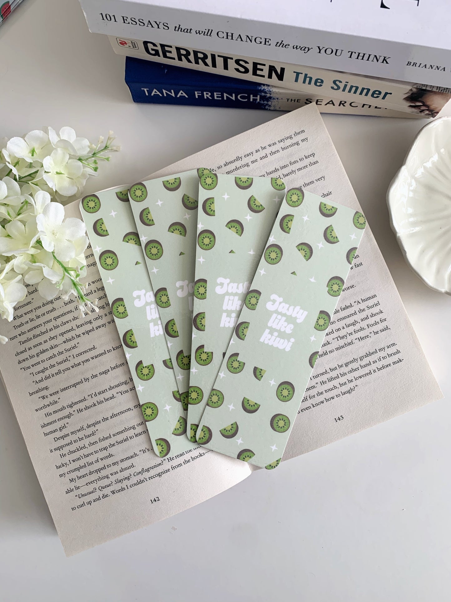 Tasty like Kiwi bookmark