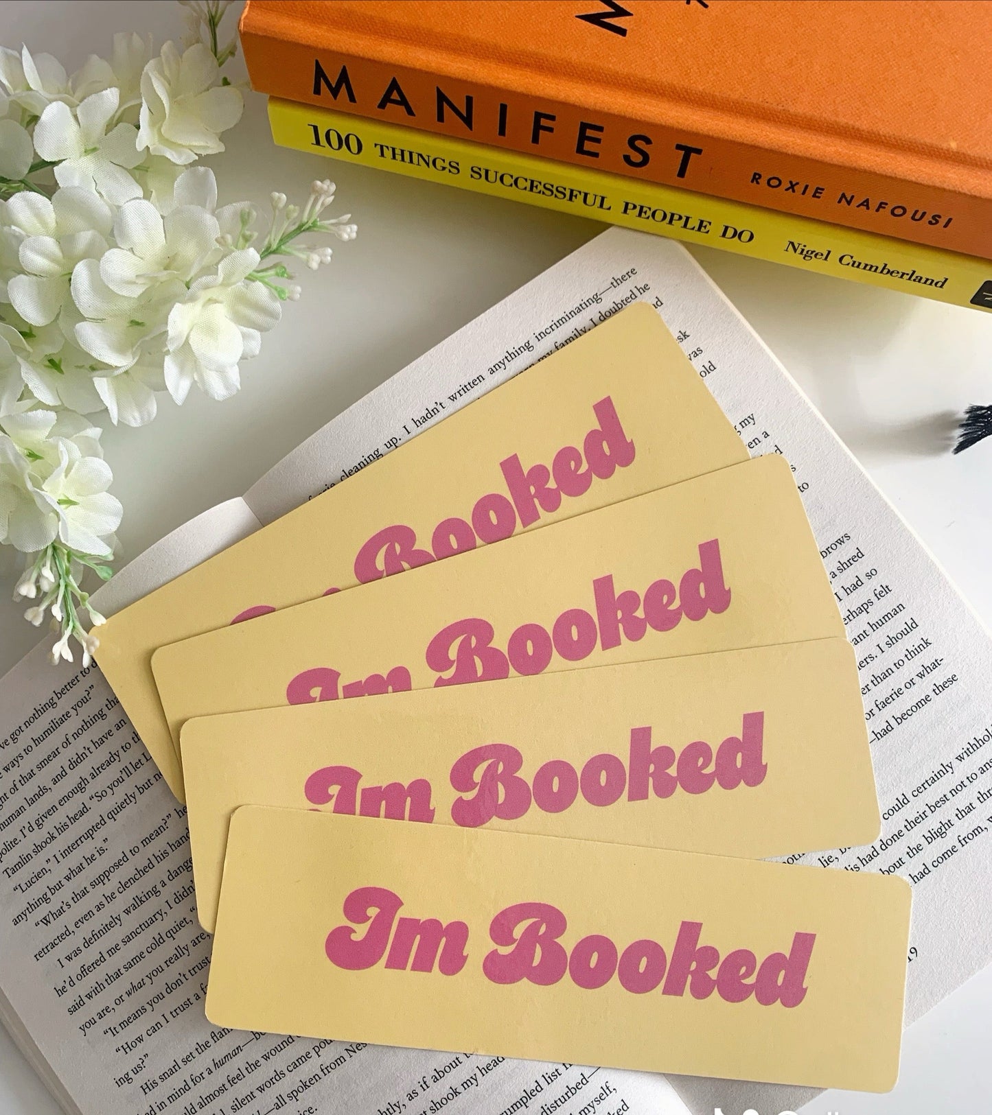 Yellow I’m booked bookmark